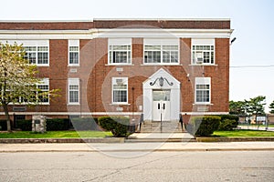 Exterior view of a typical American school building