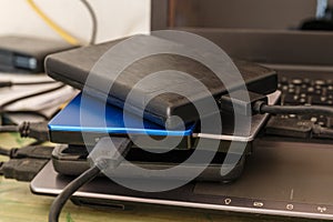 External disk hard drive to notebook for backup