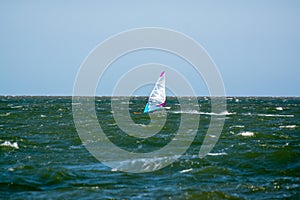 Extreem watersport in cold water of North Sea