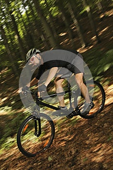 Extreme MTB cyclist