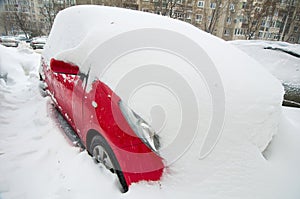 Extreme snowfall - trapped car