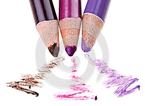 Eye shadow makeup pencil with stroke sample