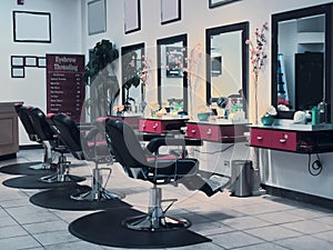 Eyebrow threading salon