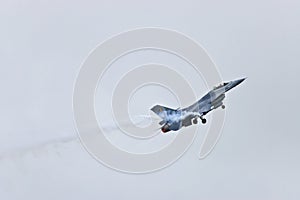 F-16 making afterburner to rise quickly