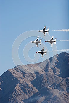 F-16 Thunderbird fighter jets