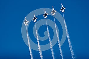 F-16 Thunderbird fighter jets