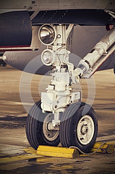 F18 Nosewheel detail photo