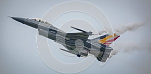F16 jet aircraft