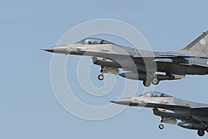 F16's flying in formation