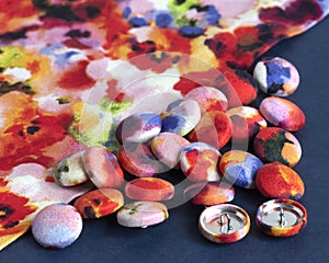 Fabric buttons