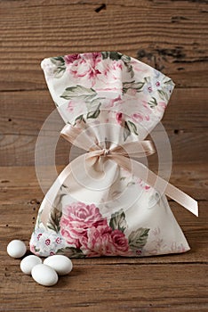 Fabric pouch wedding favor