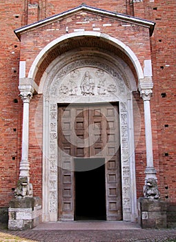 Facade of the Abbey of Nonantola, lunette by Wiligelmo sec XI-XII, Modena, Italy