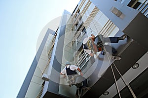 Facade Cleaning- Glass Cleaning Services