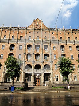 The facade of the hotel `Ukraine` in the city of Lugansk. photo