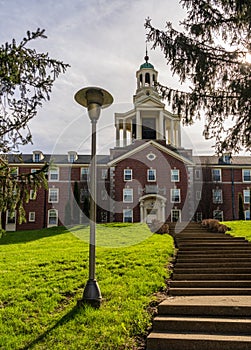 Facade of iconic Stuyvesant Hall at Ohio Wesleyan University