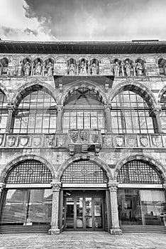 Loggia degli Osii, historical building in Piazza Mercanti, Milan photo