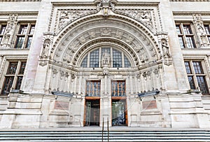 Facade of main entrance to the Victoria and Albert Museum in London,