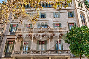 Facade of The Marfa Widow House on an autumn day in Barcelona