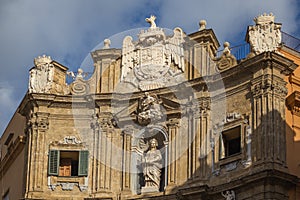 Facade of one of the corner buildings of Quattro Canti, Palemo