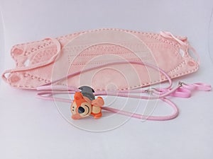 Face mask and conector mask