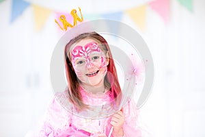 Face painting for little girl birthday party