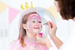 Face painting for little girl birthday party