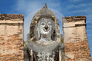 Face of the Standing Buddha at Wat Mahathat