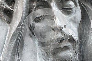 Face statue of dying jesus