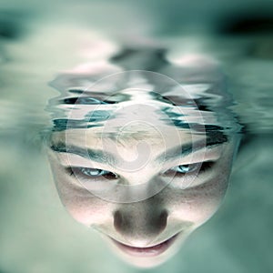 Face under water