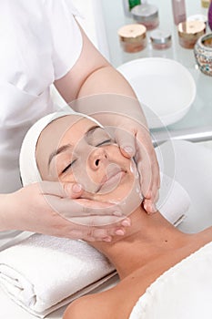 Facial massage in dayspa photo