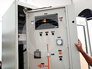 Annunciator for the alarm function check