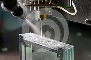 Factory molding machine