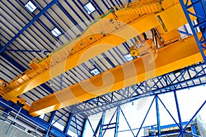 Factory overhead crane