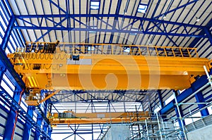 Factory overhead crane
