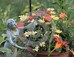 Fairy Garden with statue at garden tour