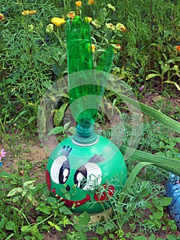 The fairytale hero is an onion made from old used plastic bottles