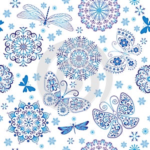 Fairytale seamless vector Christmas pattern with gradient snowflakes