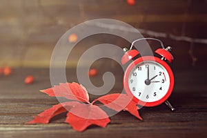 Fall back. Daylight saving time. Winter time change