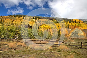 Fall Mountan colors surround a abandoned mine