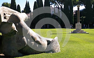 Fallen Angel monument in Piazza del Duomo Pisa