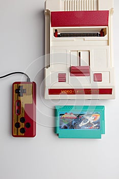 Famicom game console