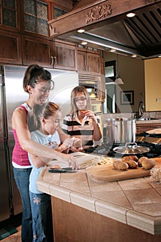 Familly preparing supper