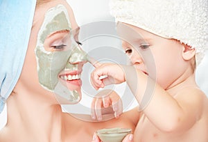 Family beauty treatment img