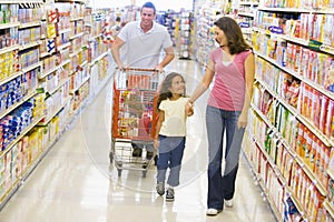 Family grocery shopping