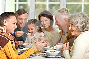 Family have breakfast