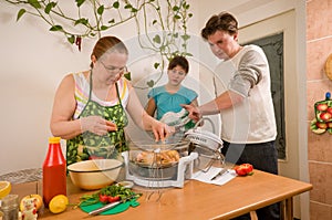 The family makes a supper.