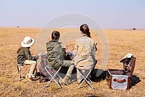 Family safari breakfast