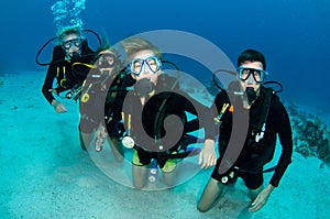 Family of scuba divers