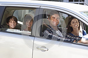 Family Setting Off On Car Journey