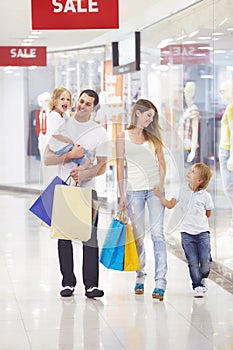 Rodina nakupovanie 